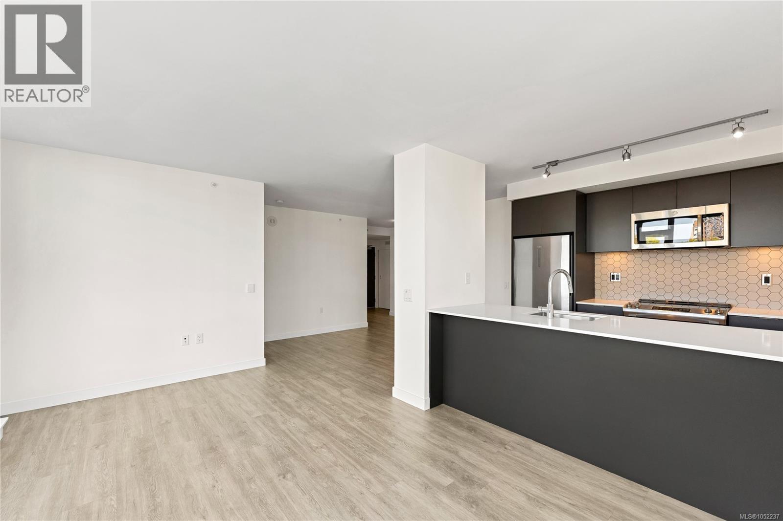 608 845 Johnson St Property Photo 2
