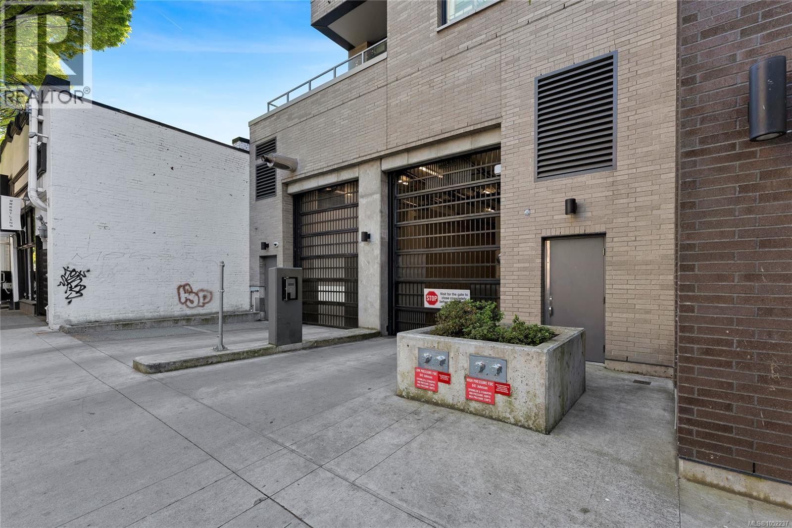 608 845 Johnson St Property Photo 28
