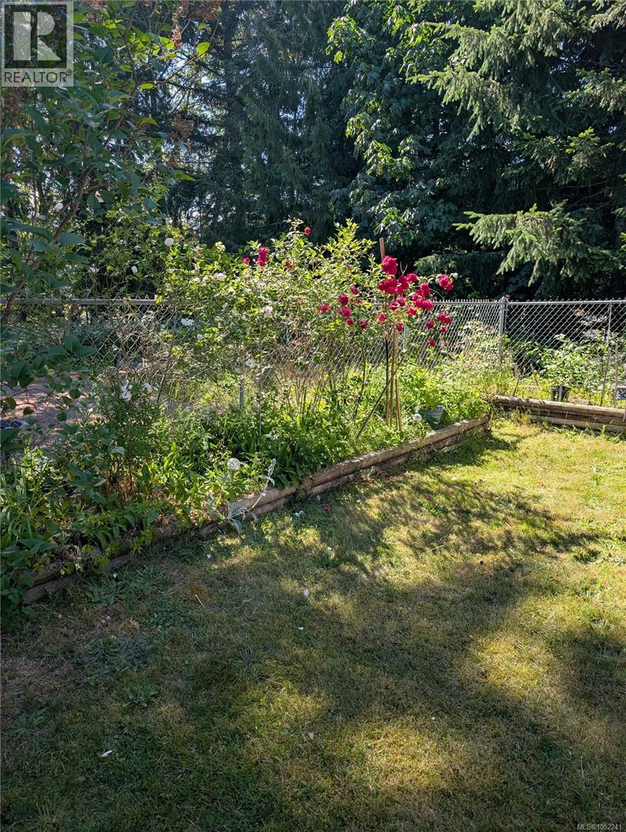 300 Lake Park Rd Property Photo 51