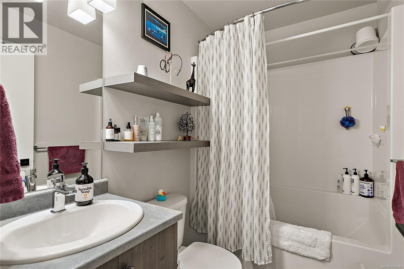 2331 Azurite Cres Property Photo 21