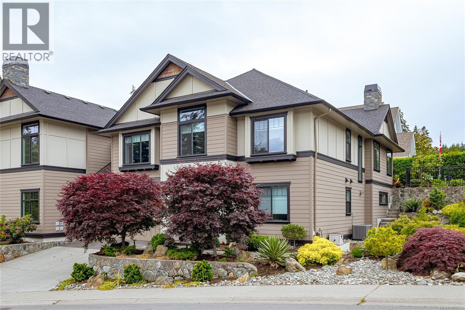 1307 Champions Crt Property Photo 1
