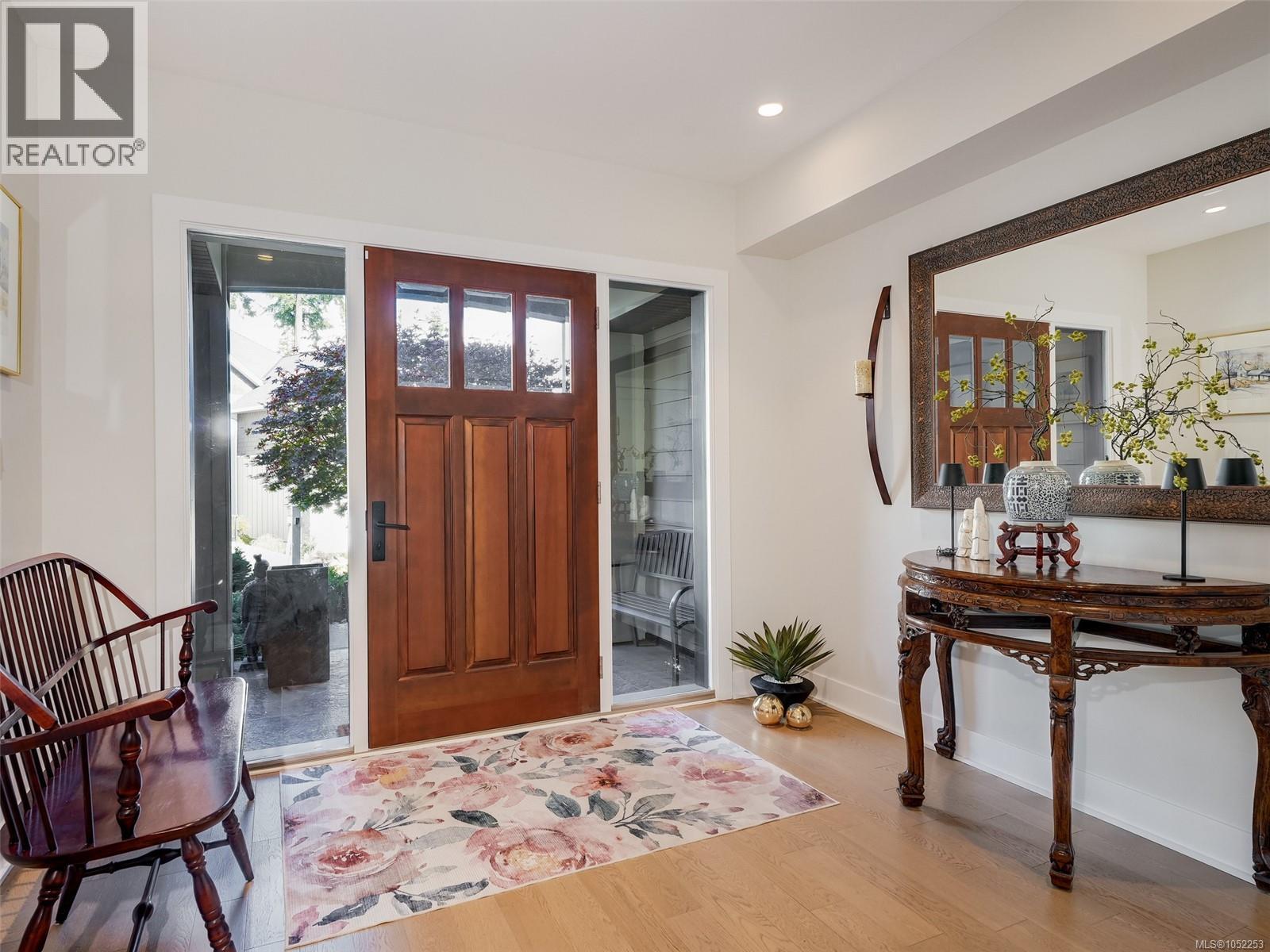 1307 Champions Crt Property Photo 2