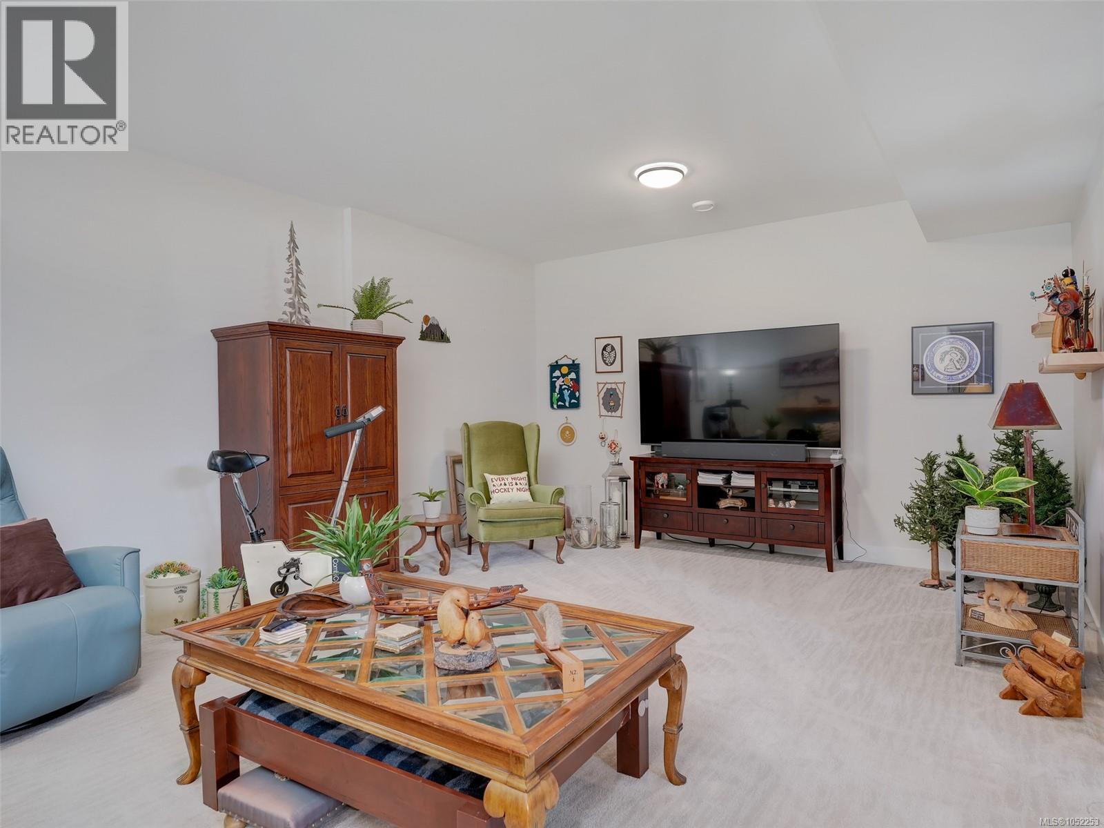 1307 Champions Crt Property Photo 21