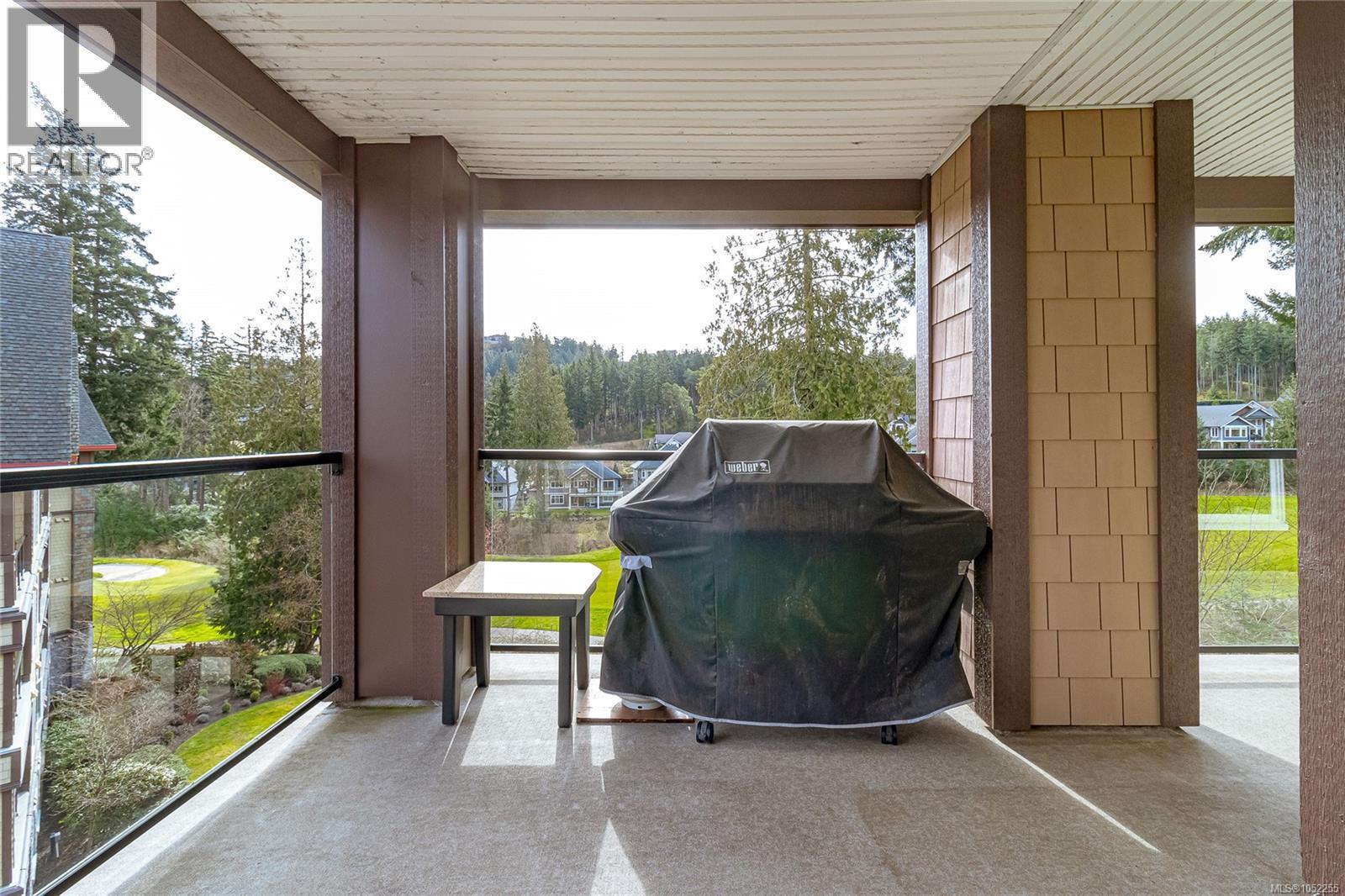 302 1395 Bear Mountain Pkwy Property Photo 8