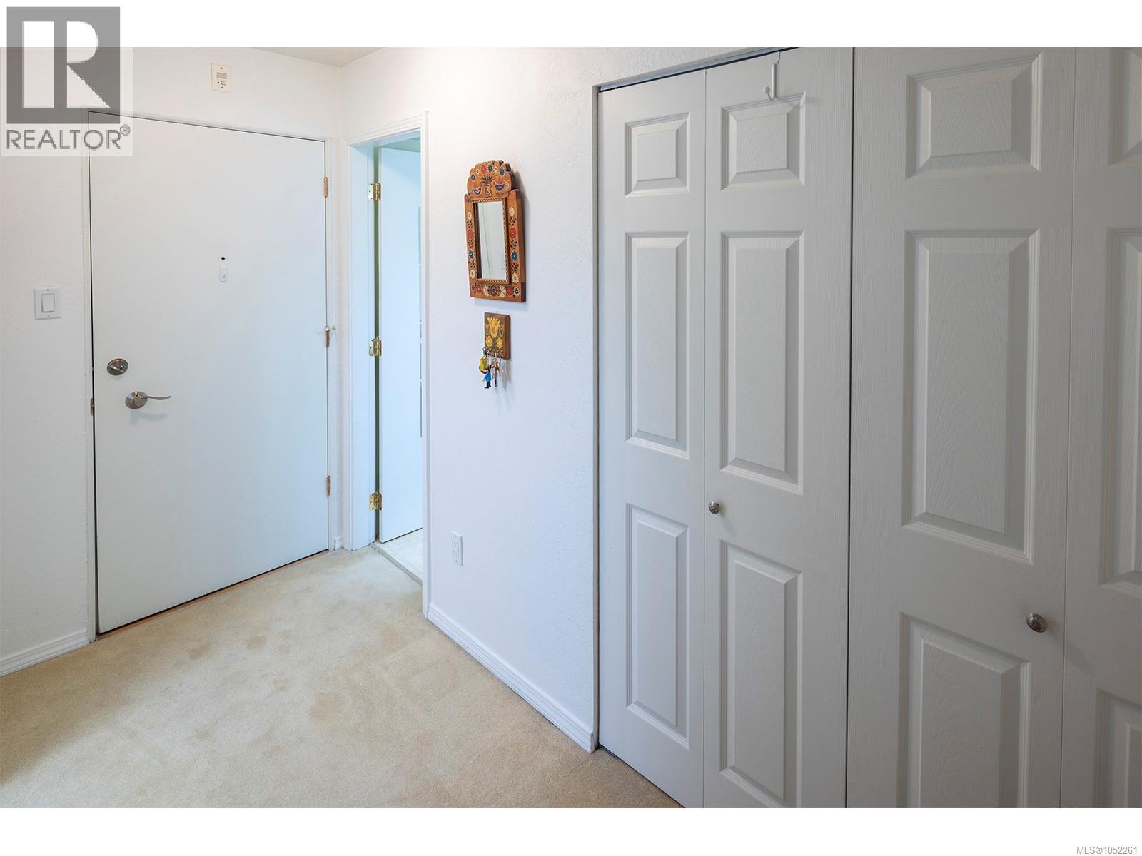 307 2095 Oak Bay Ave Property Photo 14