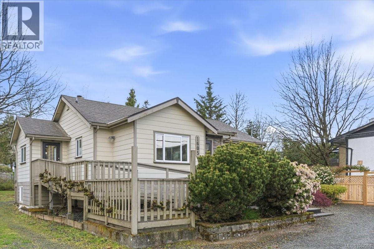 1605 Bowen Rd Property Photo 4
