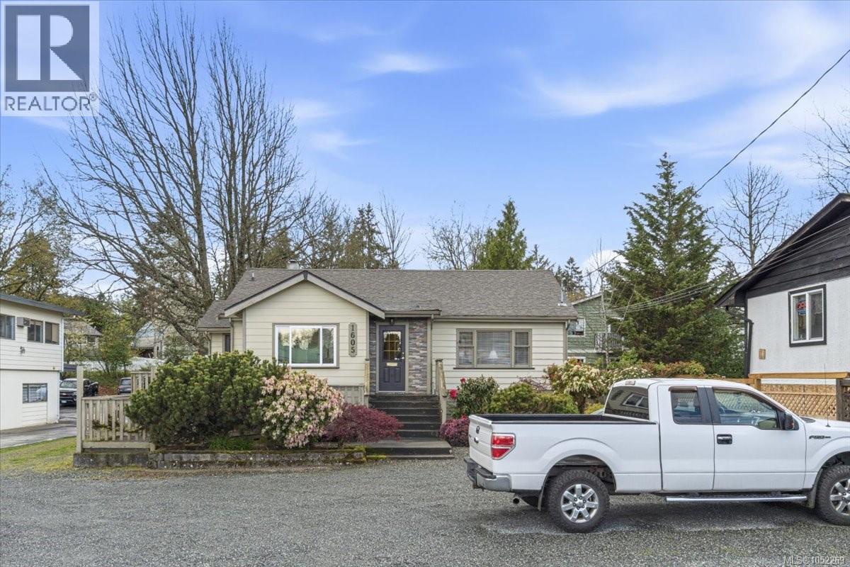 1605 Bowen Rd Property Photo 5