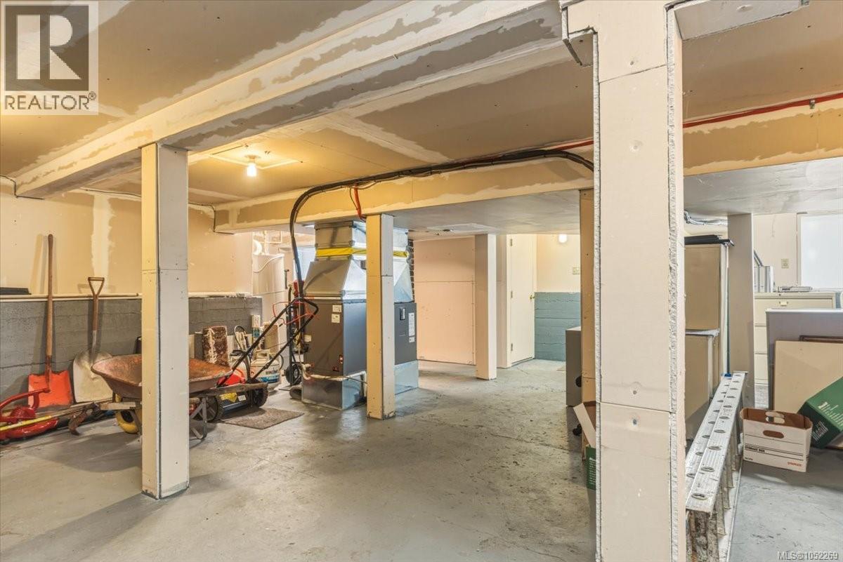 1605 Bowen Rd Property Photo 31