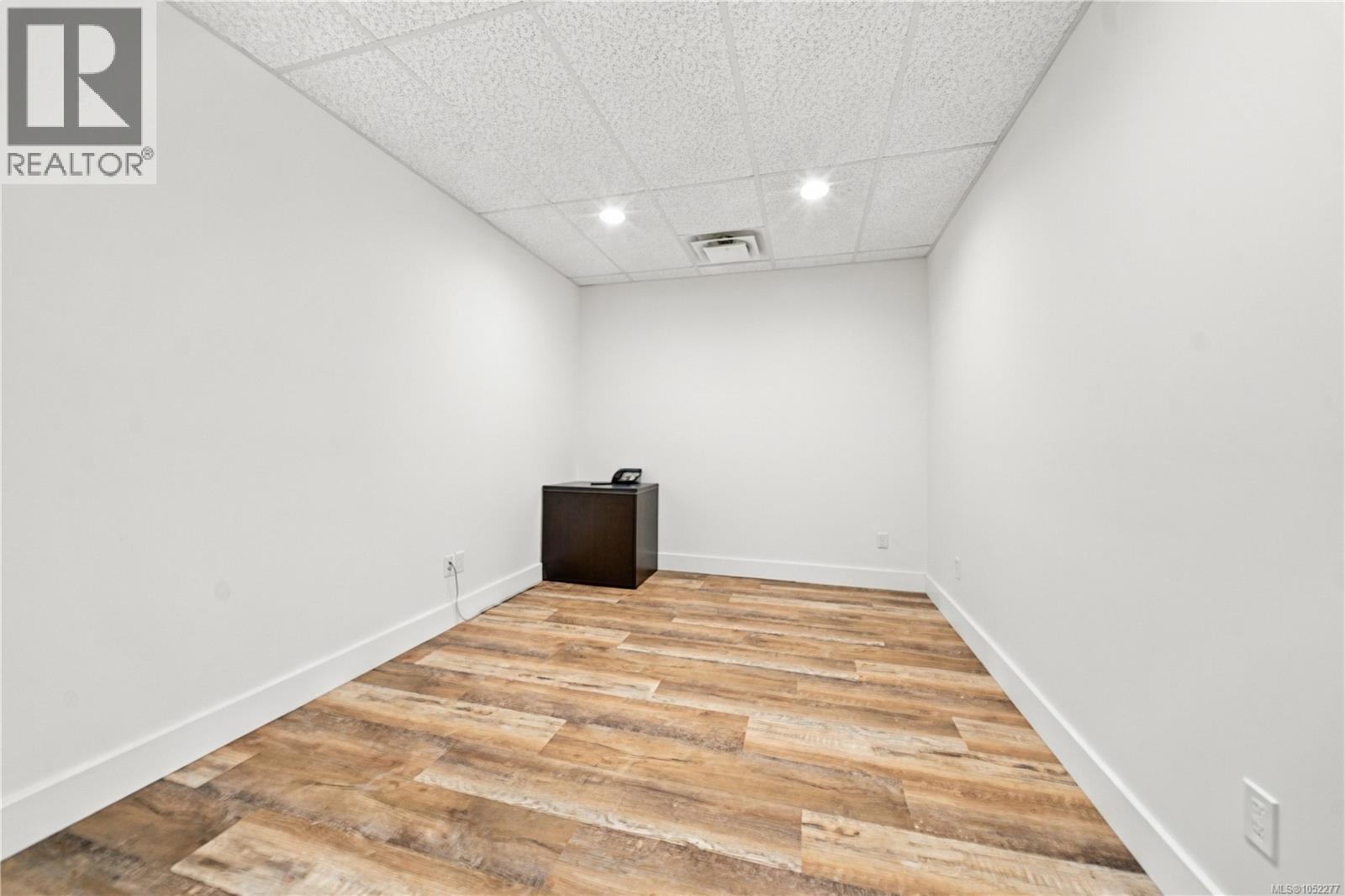 4859 Johnston Rd Property Photo 17