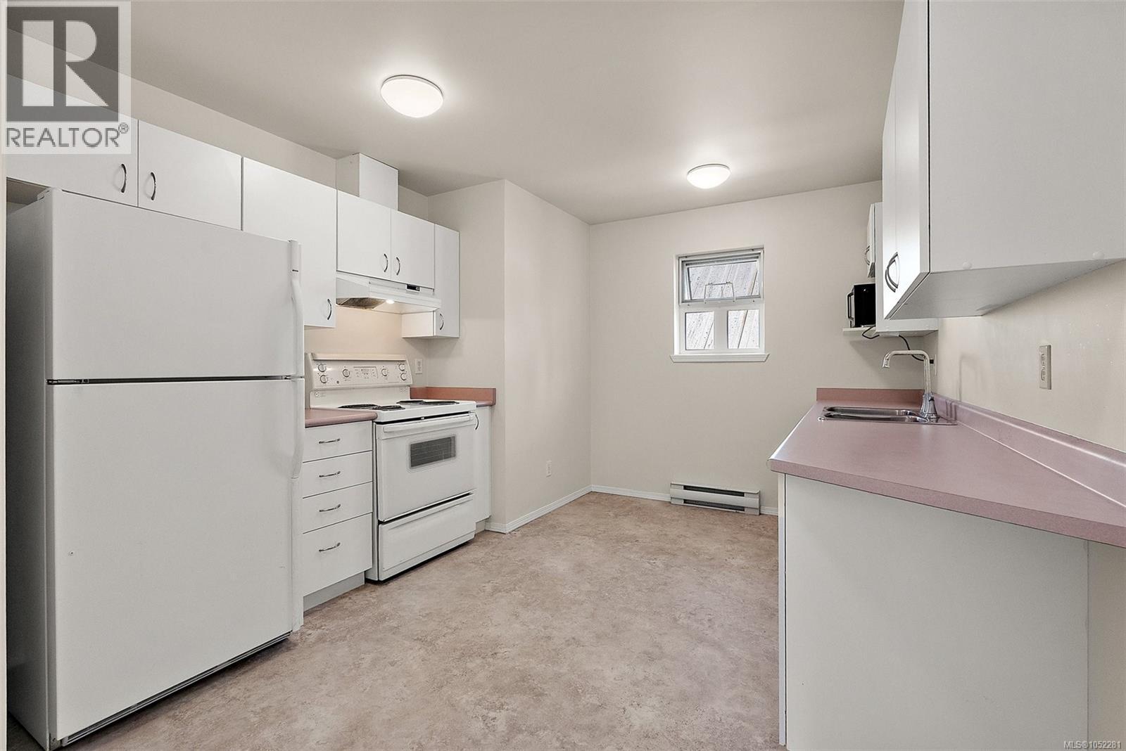 312 3008 Washington Ave Property Photo 9