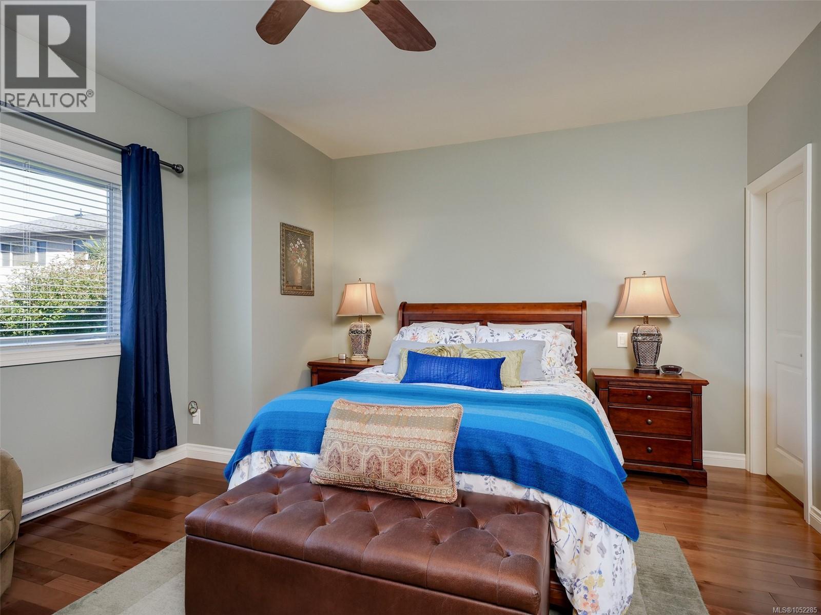 10347 Patricia Pl Property Photo 11