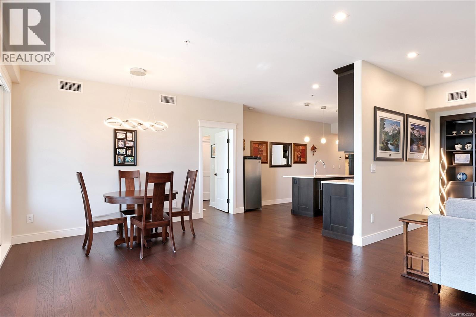 208 1700 Balmoral Ave Property Photo 21