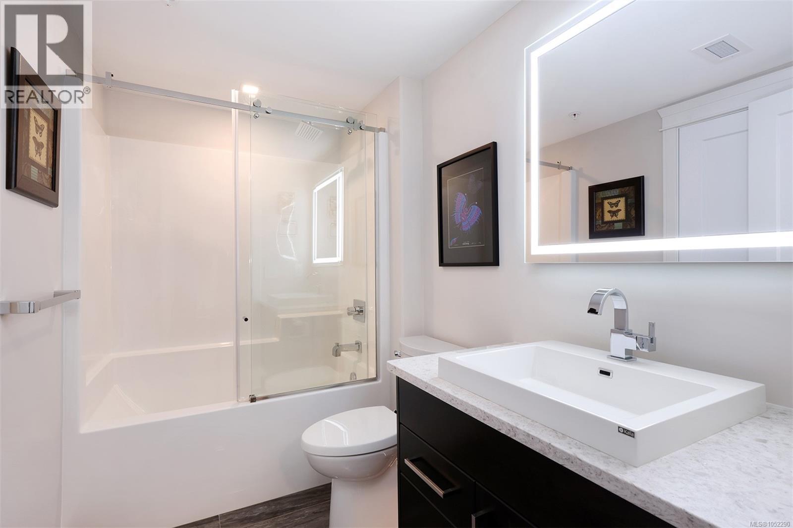 208 1700 Balmoral Ave Property Photo 33