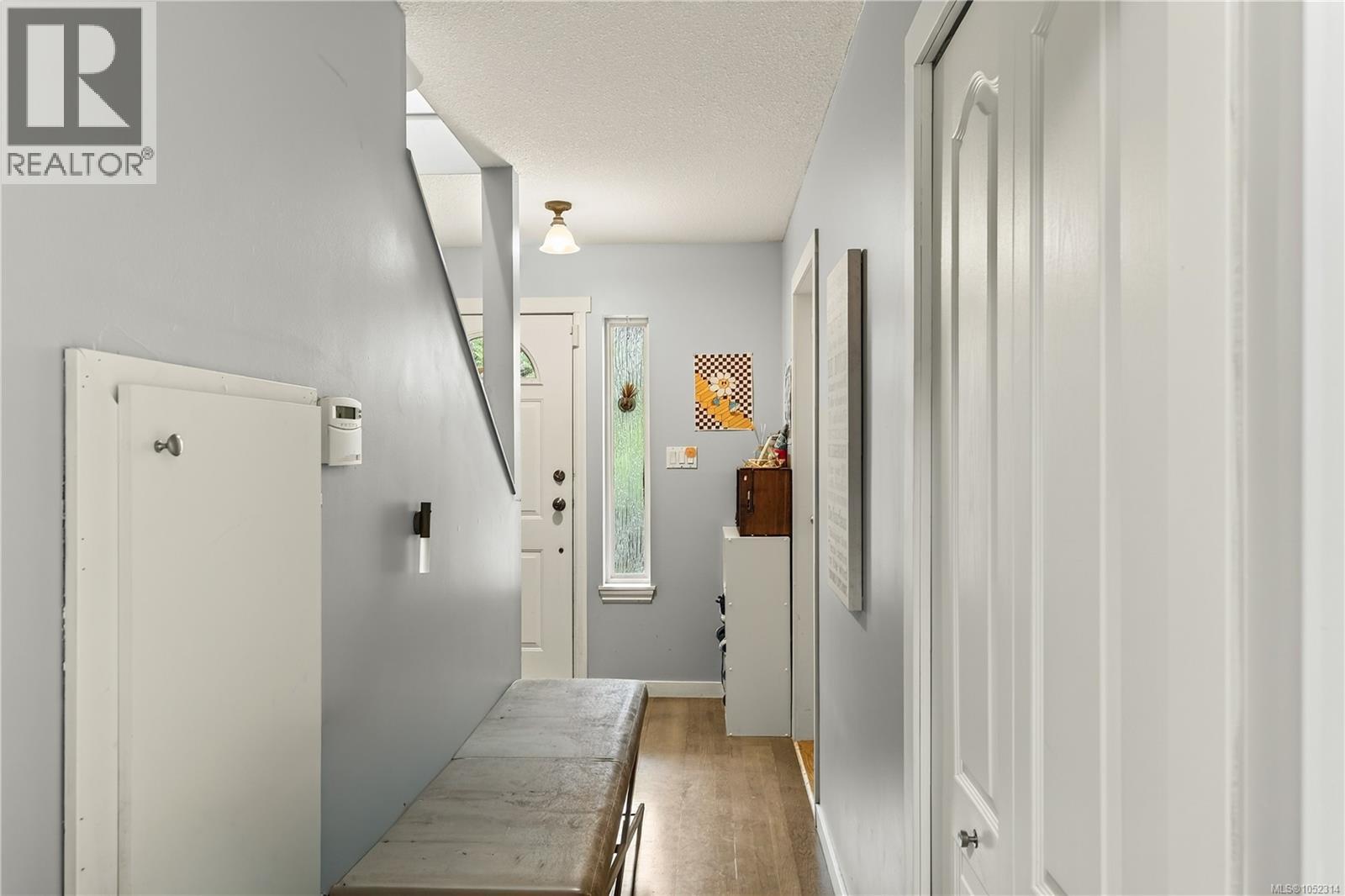 640 Railway Ave Property Photo 8