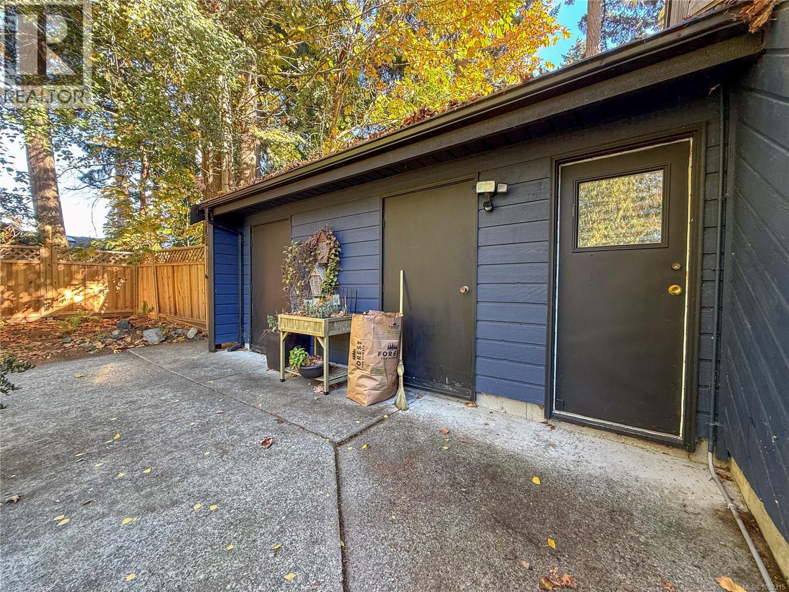 3836 Sutil Rd Property Photo 43