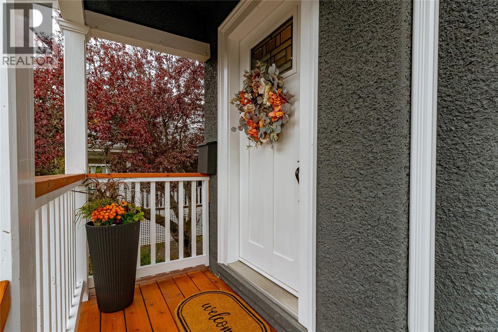 3721 Craigmillar Ave Property Photo 5