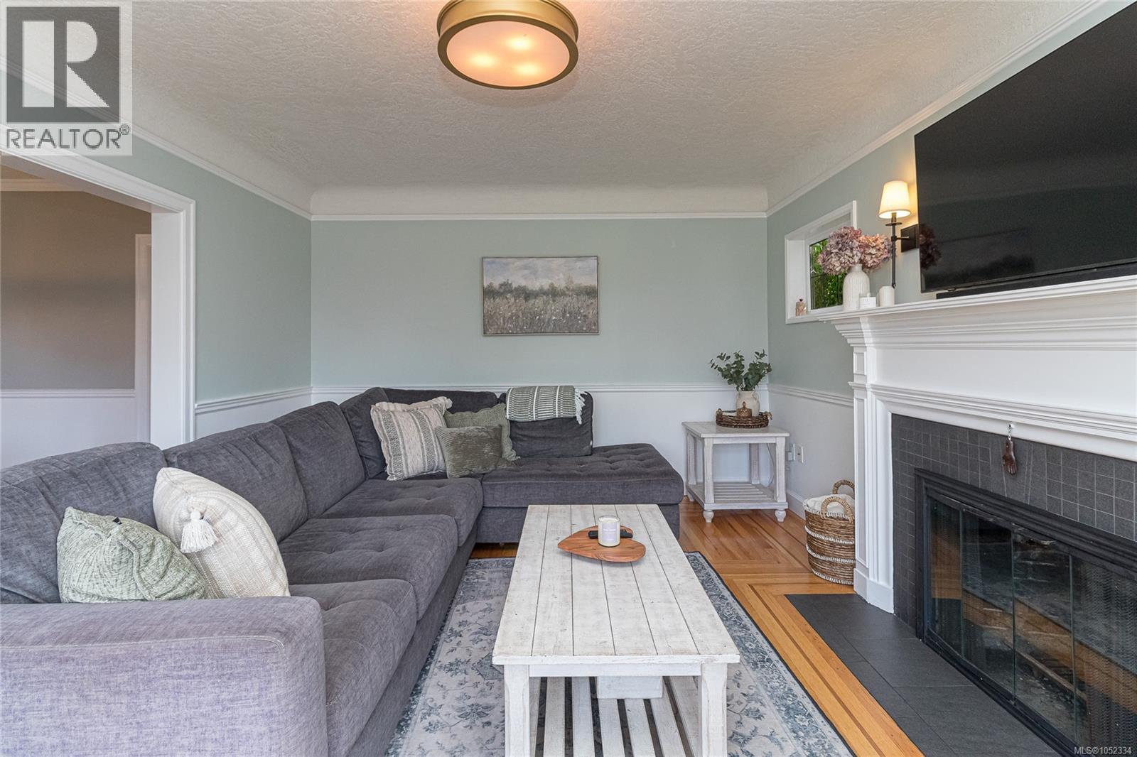 3721 Craigmillar Ave Property Photo 10
