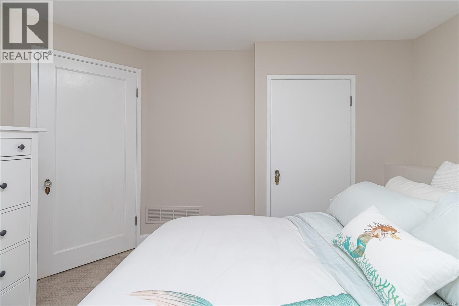 3721 Craigmillar Ave Property Photo 42