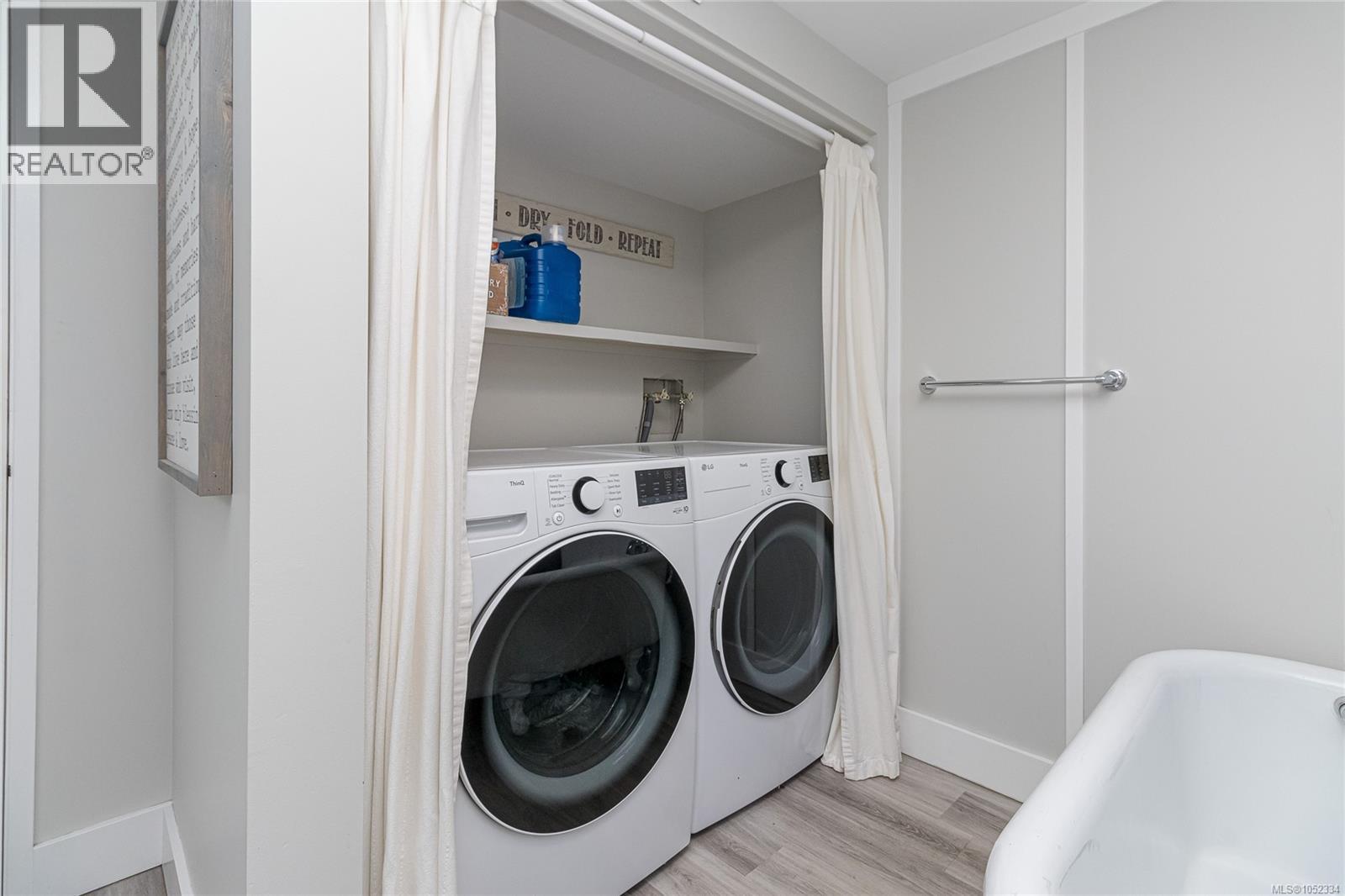 3721 Craigmillar Ave Property Photo 46