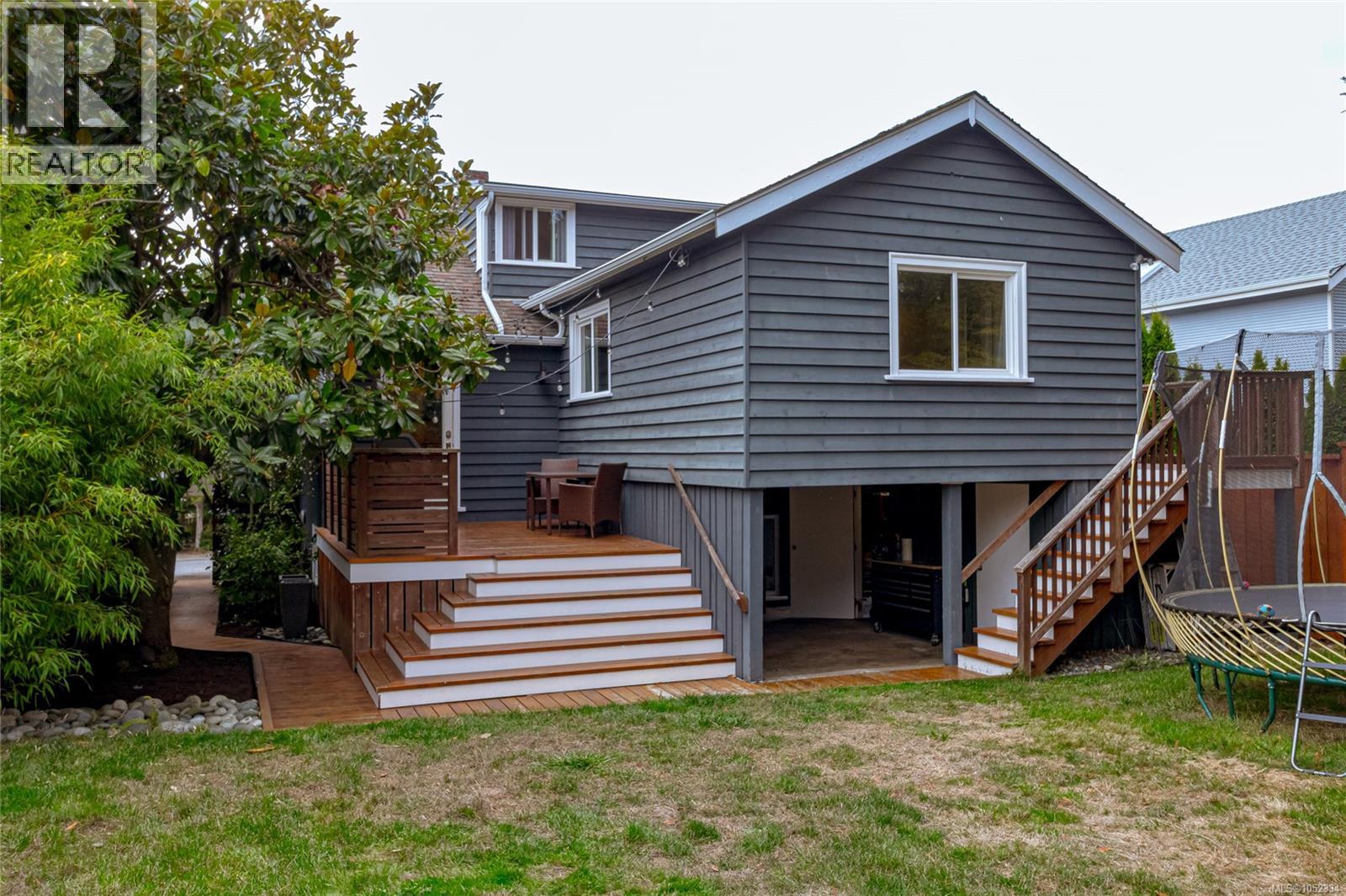 3721 Craigmillar Ave Property Photo 47
