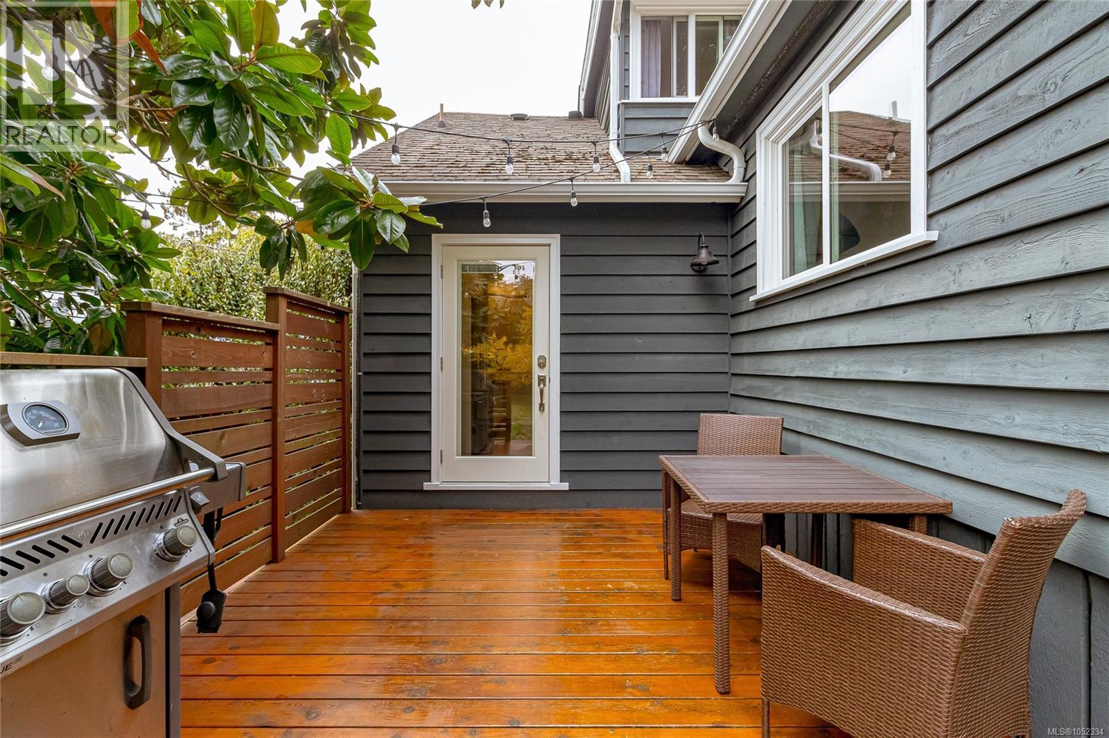 3721 Craigmillar Ave Property Photo 52
