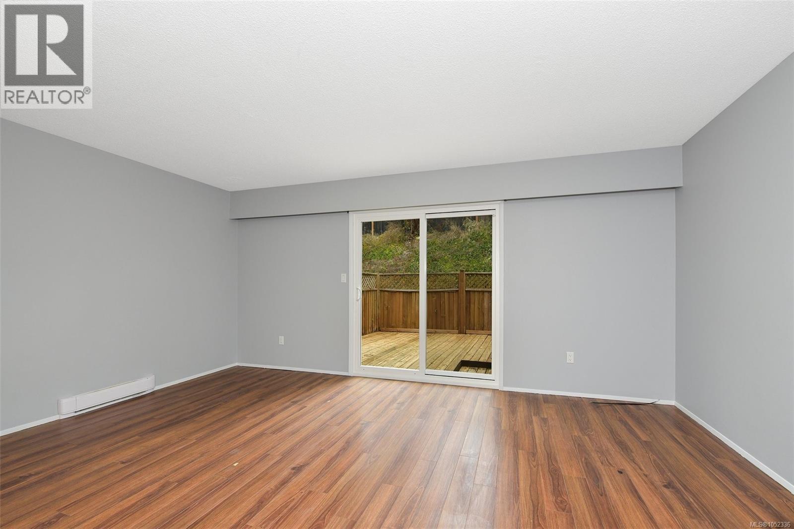 952 Glen Willow Pl Property Photo 10