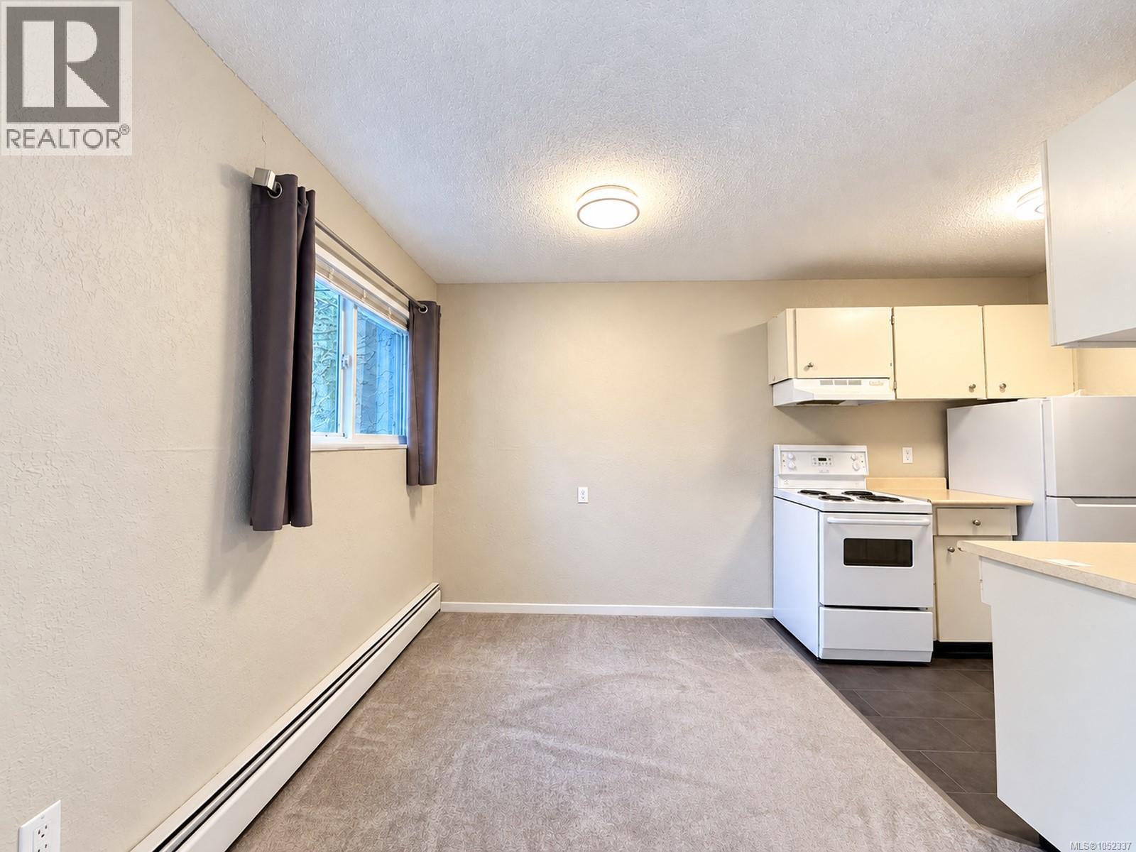 204 3040 Pine St Property Photo 6