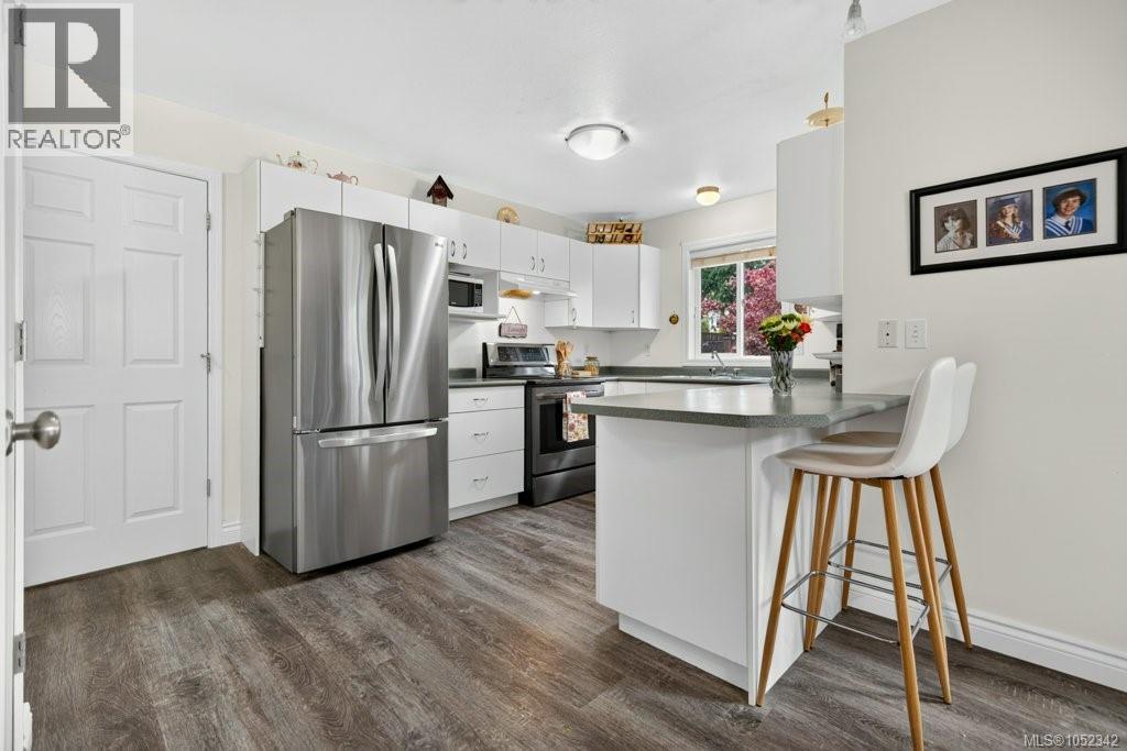 1286 Noel Ave Property Photo 20
