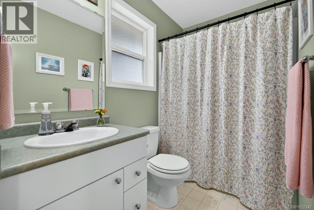 1286 Noel Ave Property Photo 36