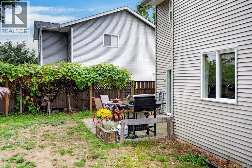 1286 Noel Ave Property Photo 46