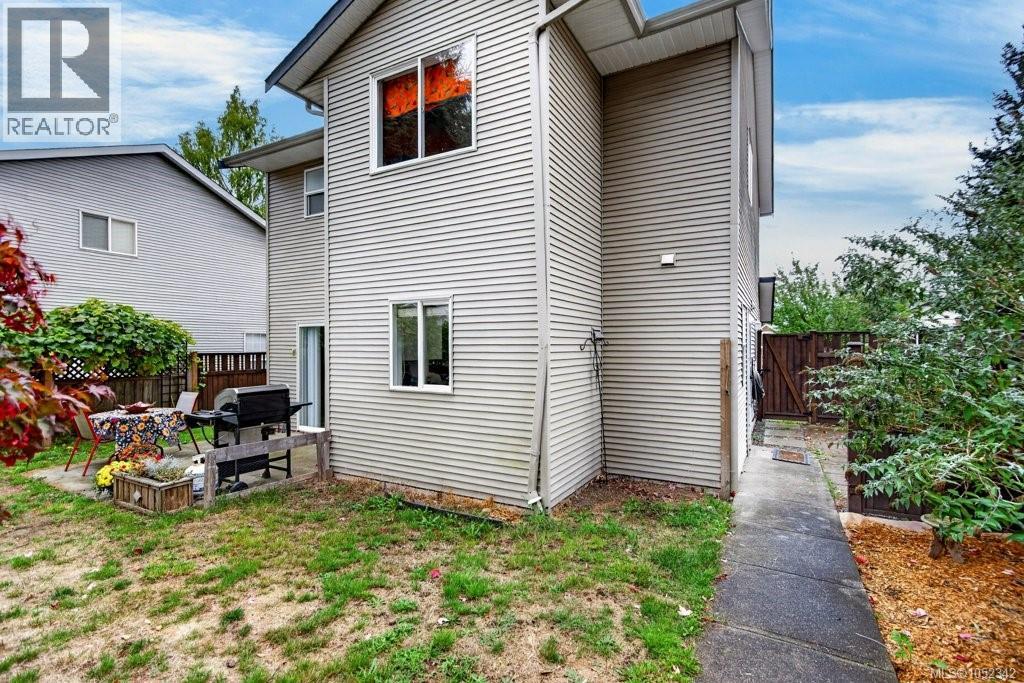 1286 Noel Ave Property Photo 51