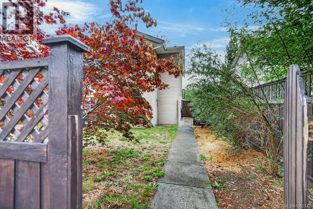 1286 Noel Ave Property Photo 58