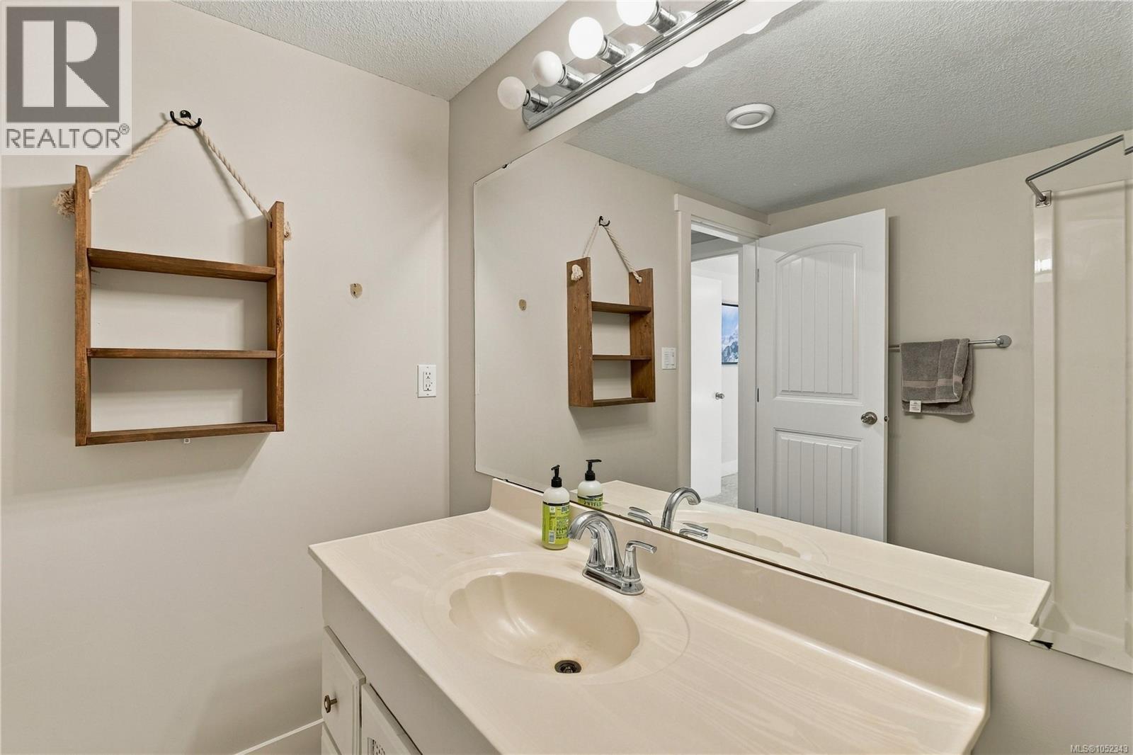 2995 Wild Rose Blvd Property Photo 24
