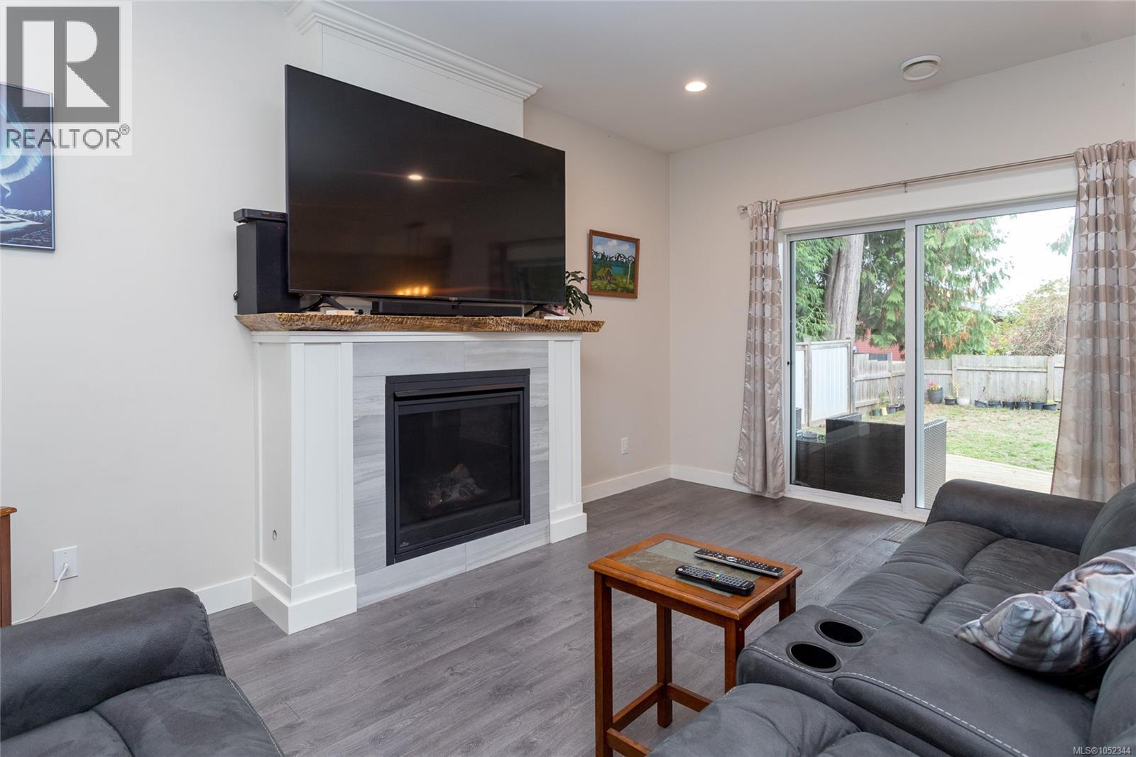 6897 Beaton Rd Property Photo 2