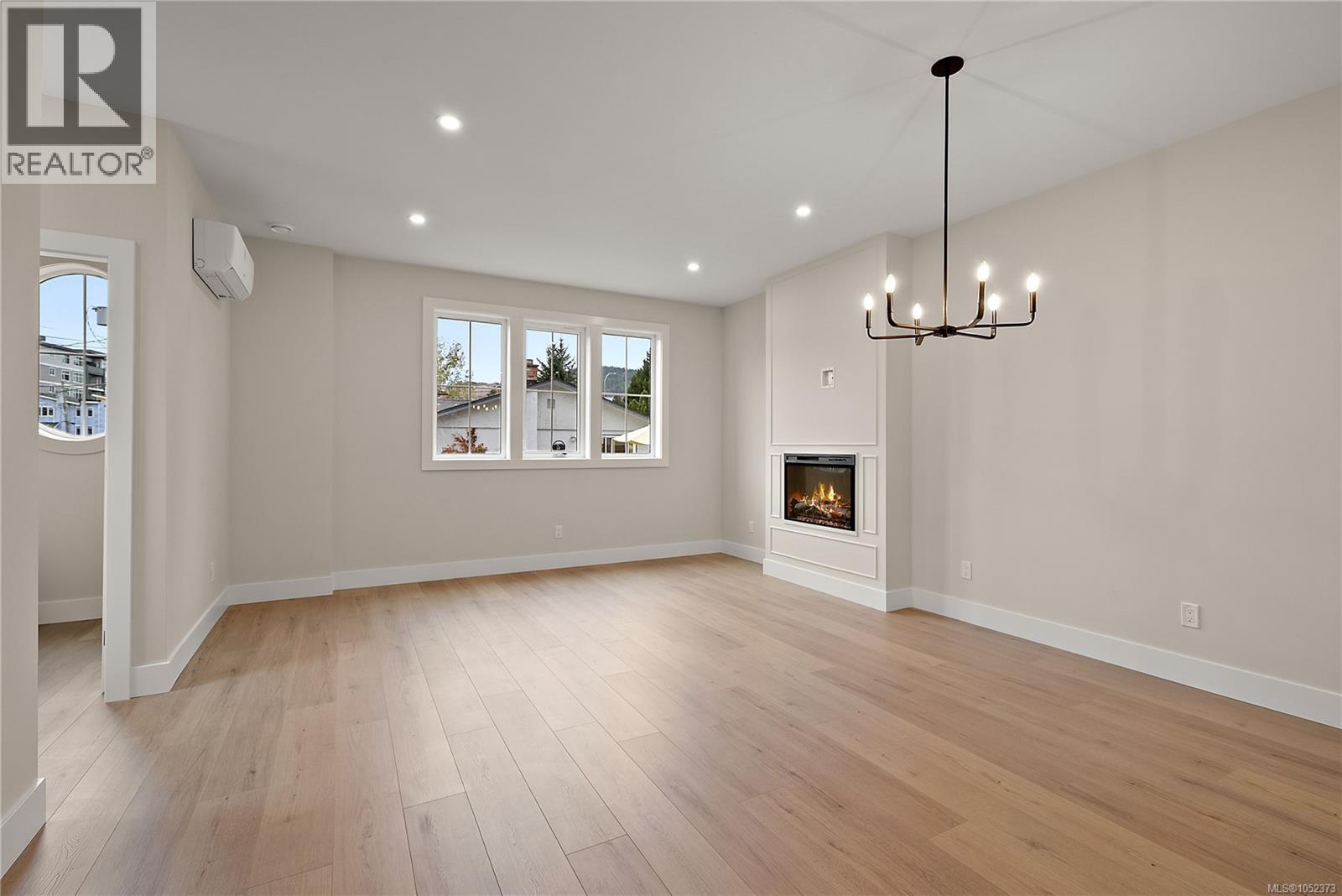 103 954 Preston Way Property Photo 6