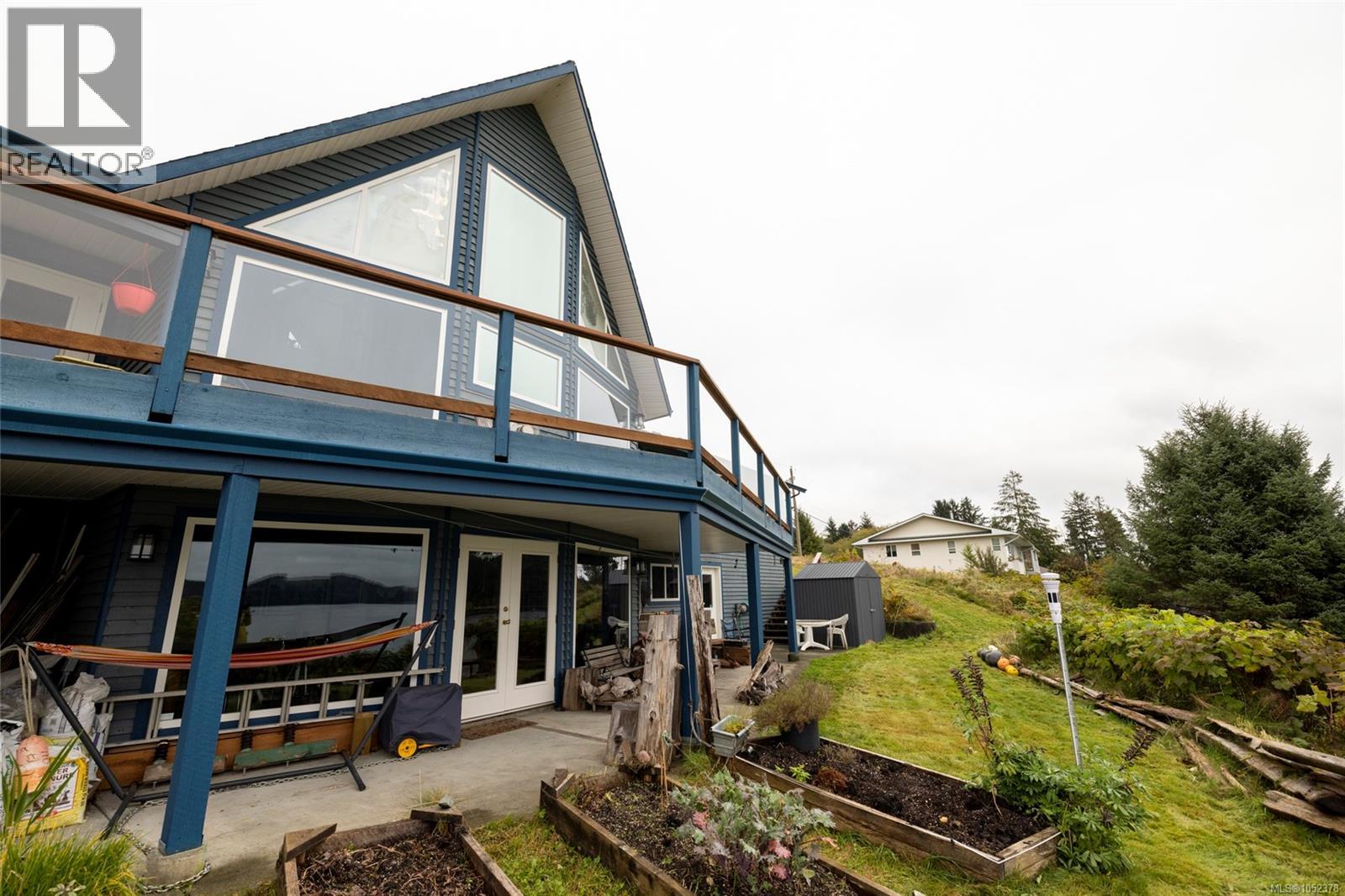 247 Harbour Rd Property Photo 4