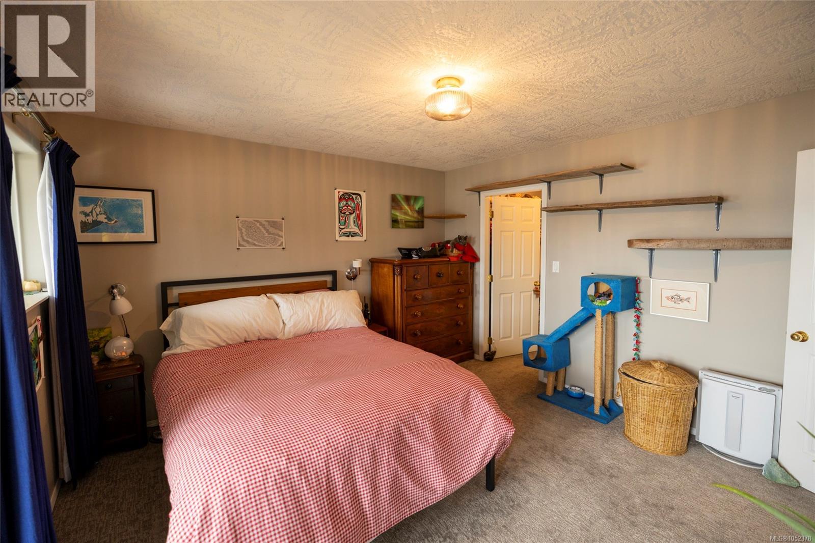 247 Harbour Rd Property Photo 17