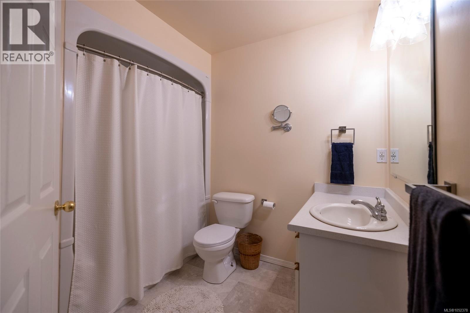 247 Harbour Rd Property Photo 26