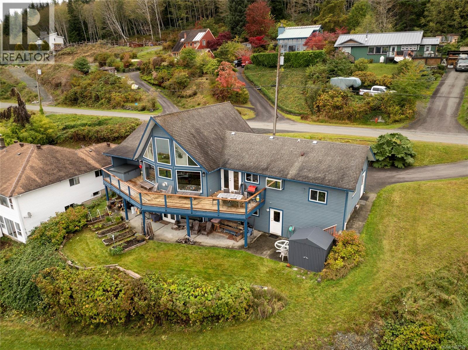 247 Harbour Rd Property Photo 33