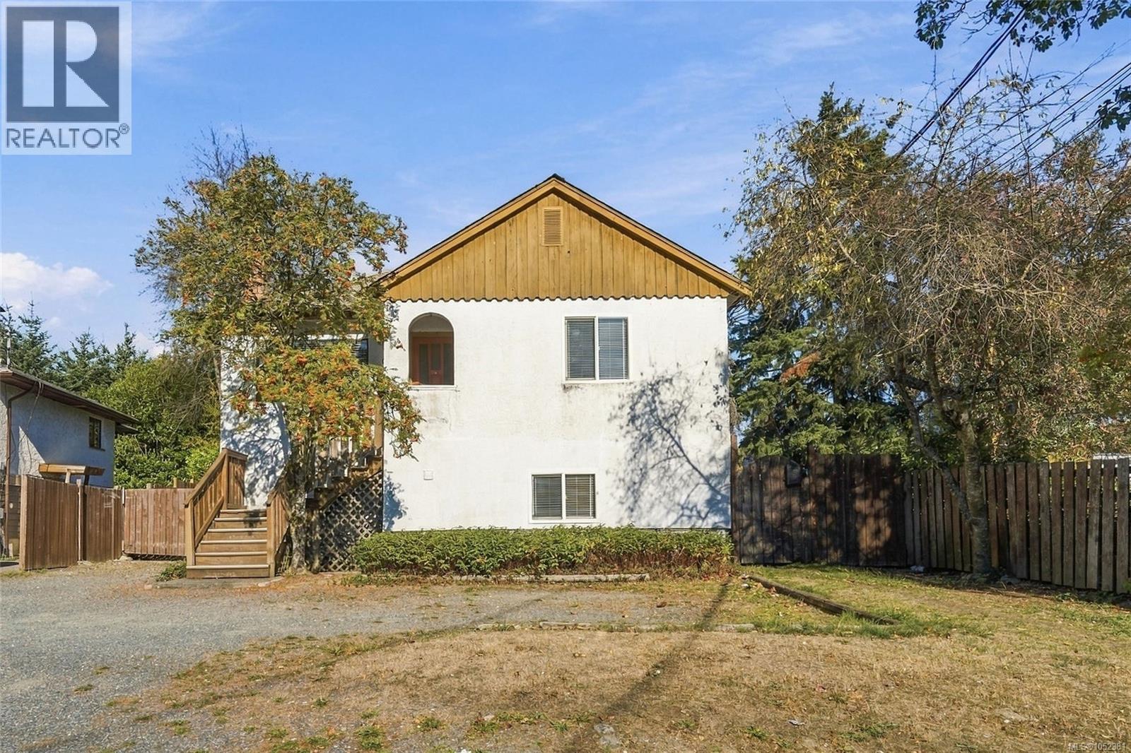 660 Townsite Rd Property Photo 3