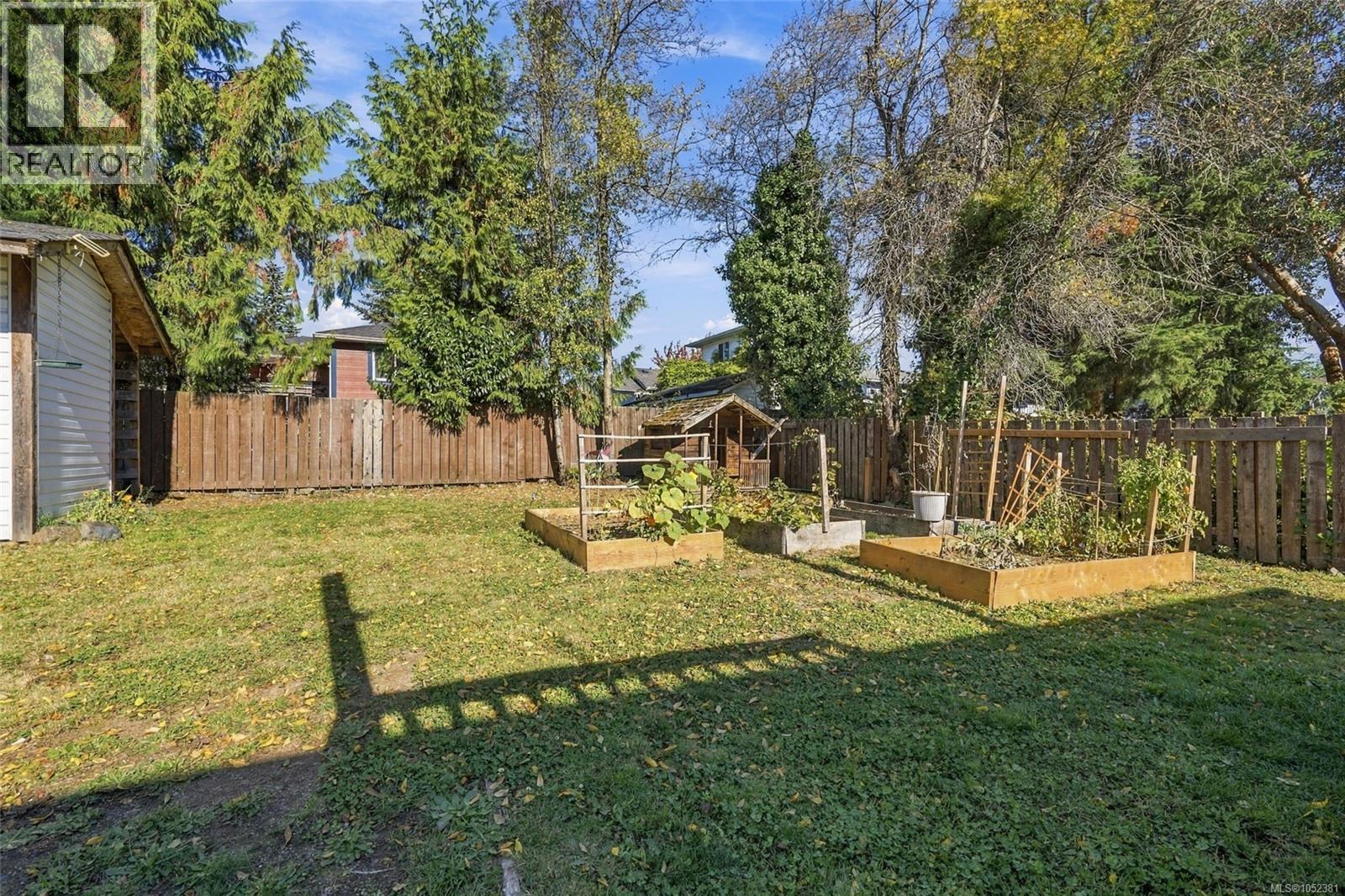 660 Townsite Rd Property Photo 37