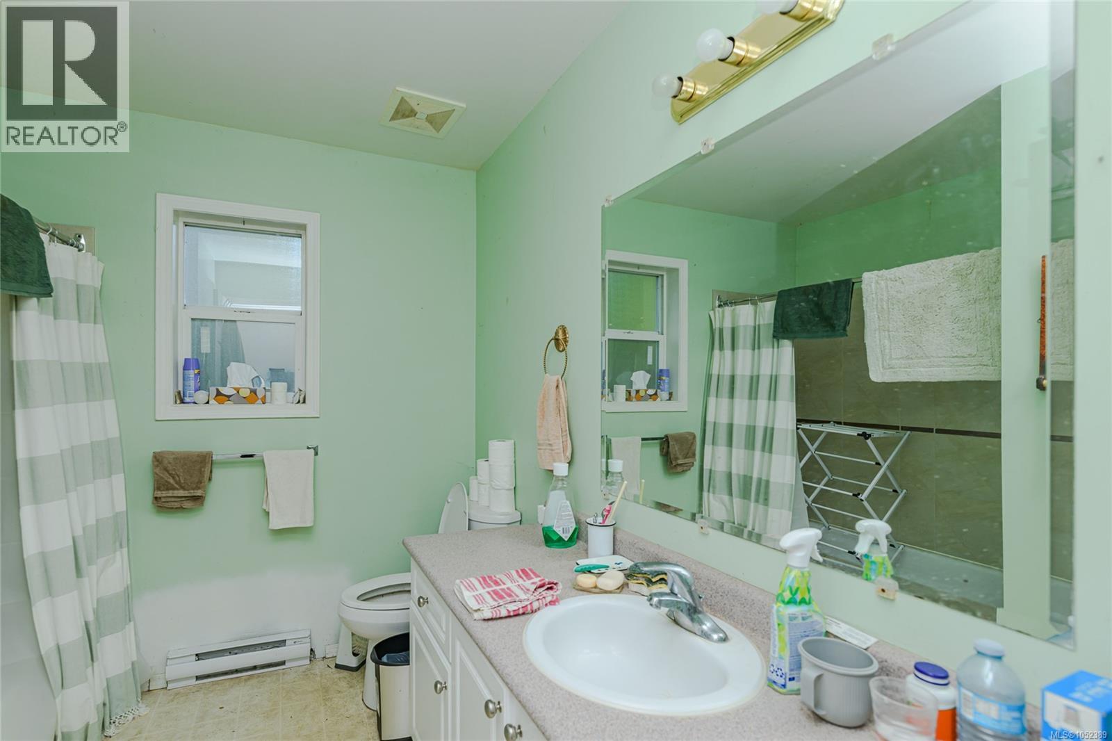 148 Meadow Dr Property Photo 6