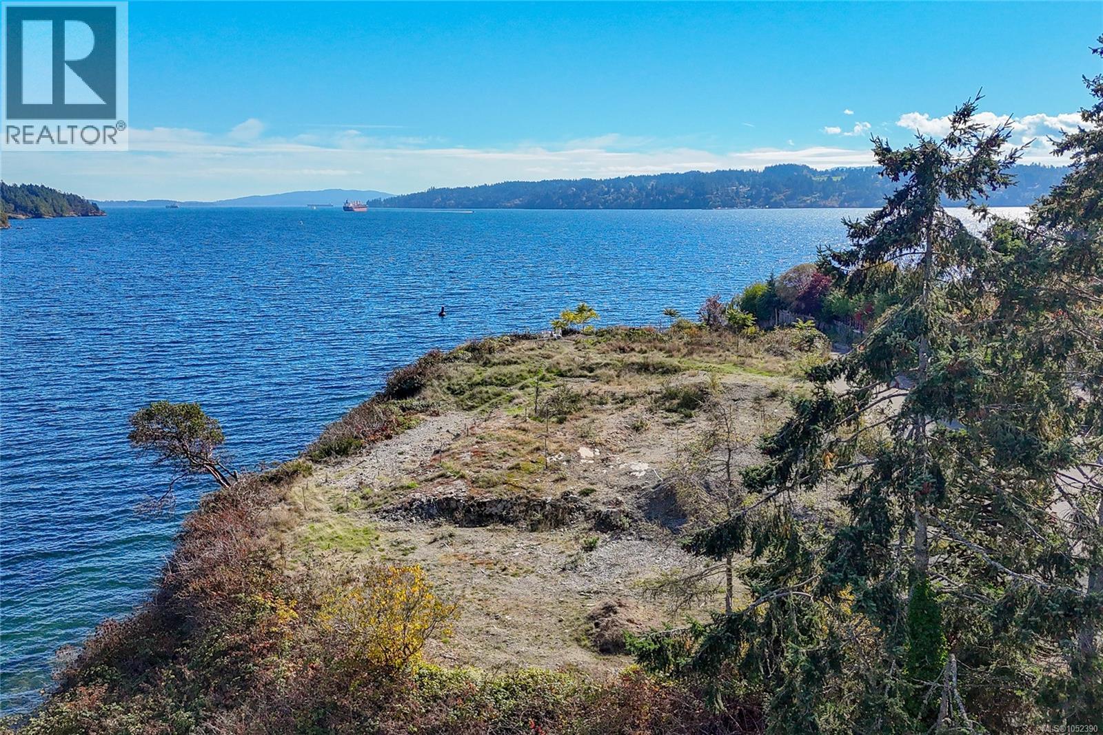669 (lot A) Kerr Dr Property Photo 3
