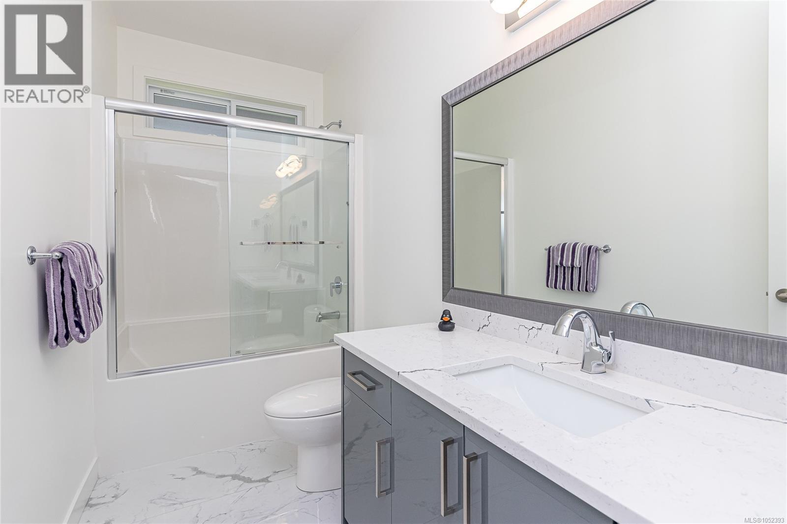 4701 Ambience Dr Property Photo 43