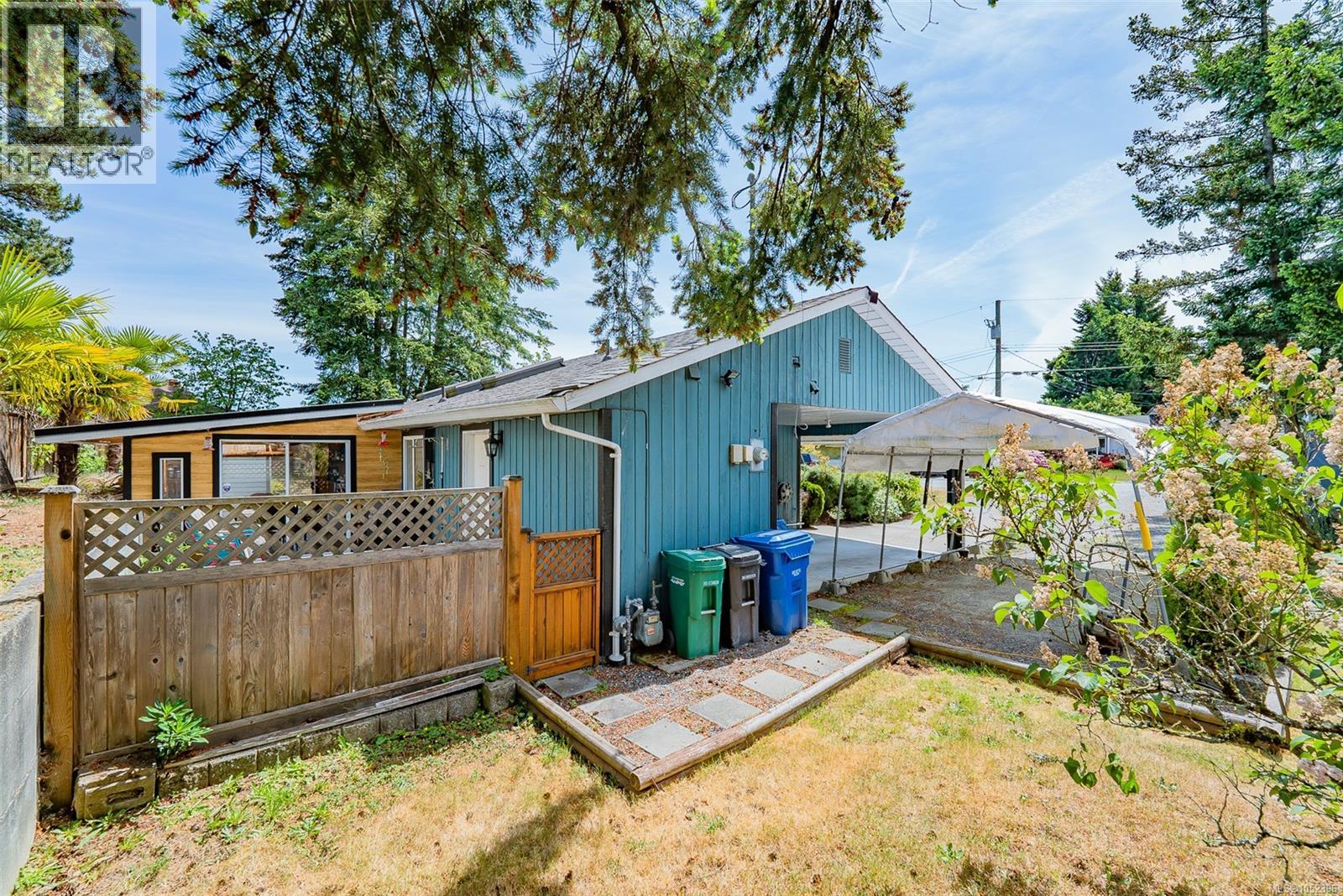 2446 Divot Dr Property Photo 24