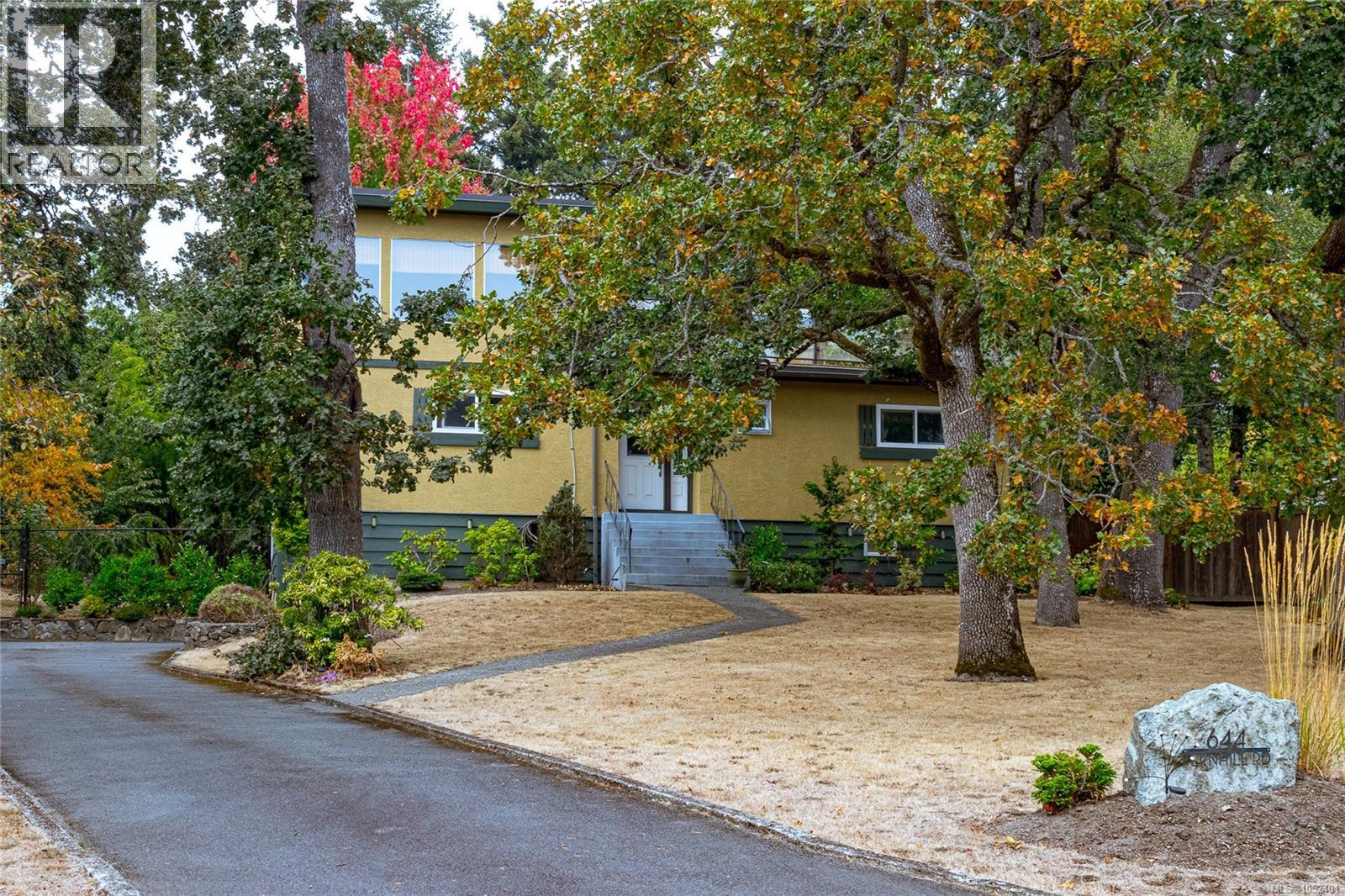 644 Fernhill Rd Property Photo 6