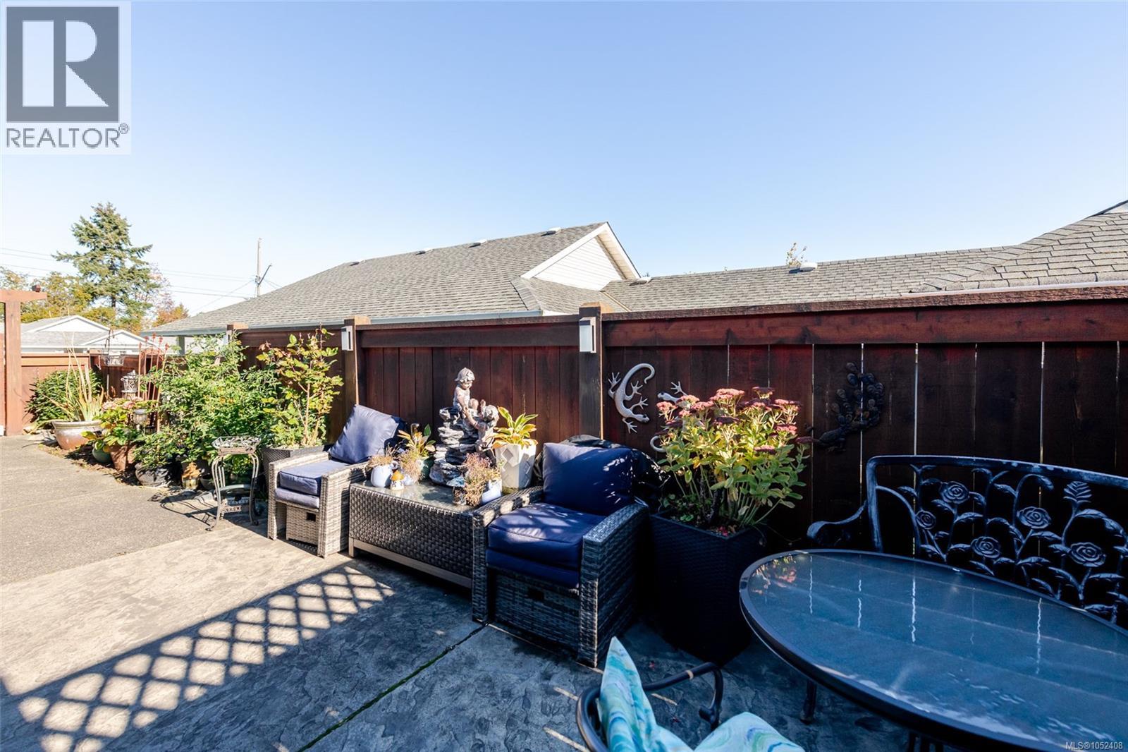 A 770 Park Pl Property Photo 6