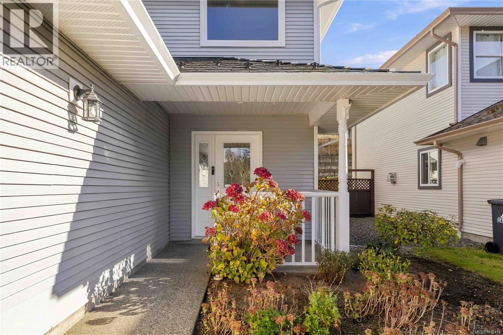 6711 Nott Pl Property Photo 2