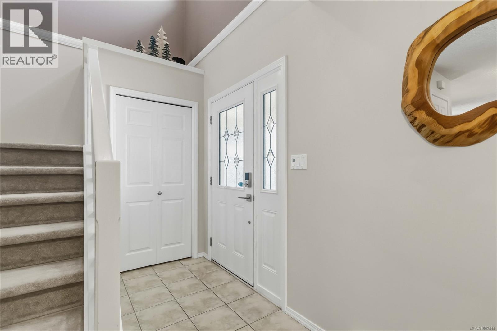 6711 Nott Pl Property Photo 3