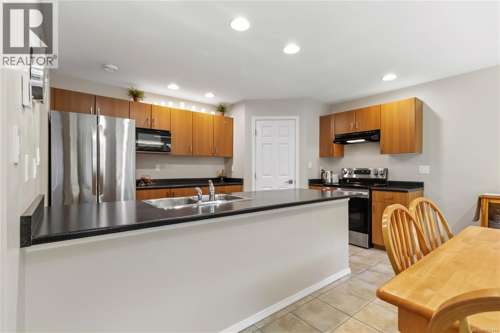 6711 Nott Pl Property Photo 11